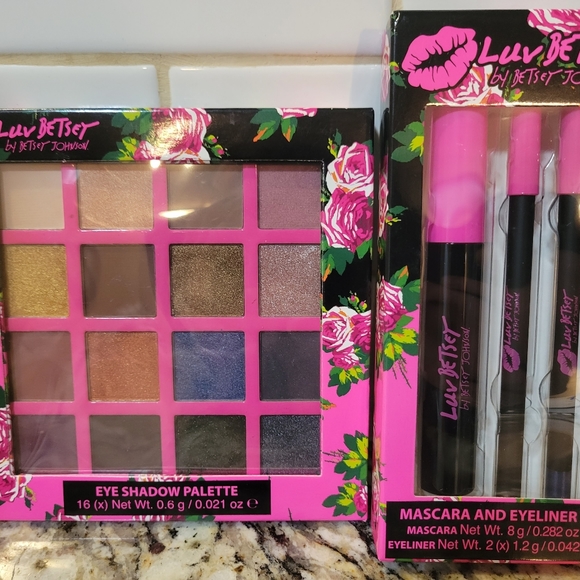 Betsey Johnson Mascara & Eyeliner kit and eyeshadow pallette BNIB DUO - Picture 8 of 12